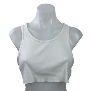Aritzia TNA White Scoop Neck Ribbed Knit Sleeveless Tank Cami Crop Top Size S
